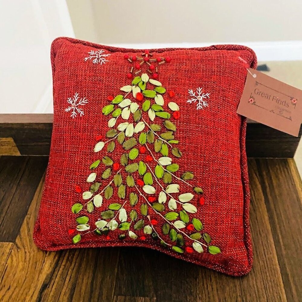 Ribbon Needlepoint Christmas Mini Pillow Great Finds Collection - Picture 4 of 4